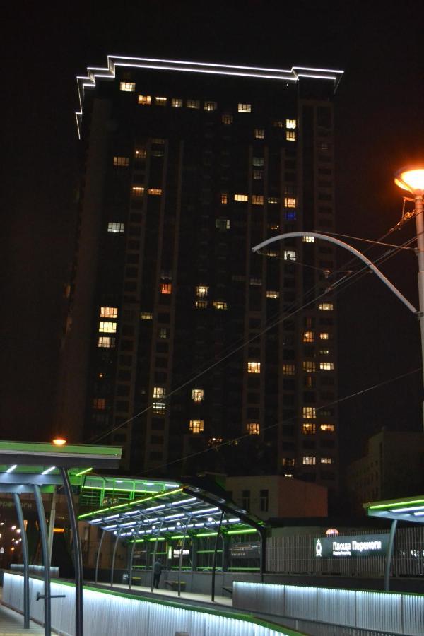 In The Sky Apartment キエフ エクステリア 写真
