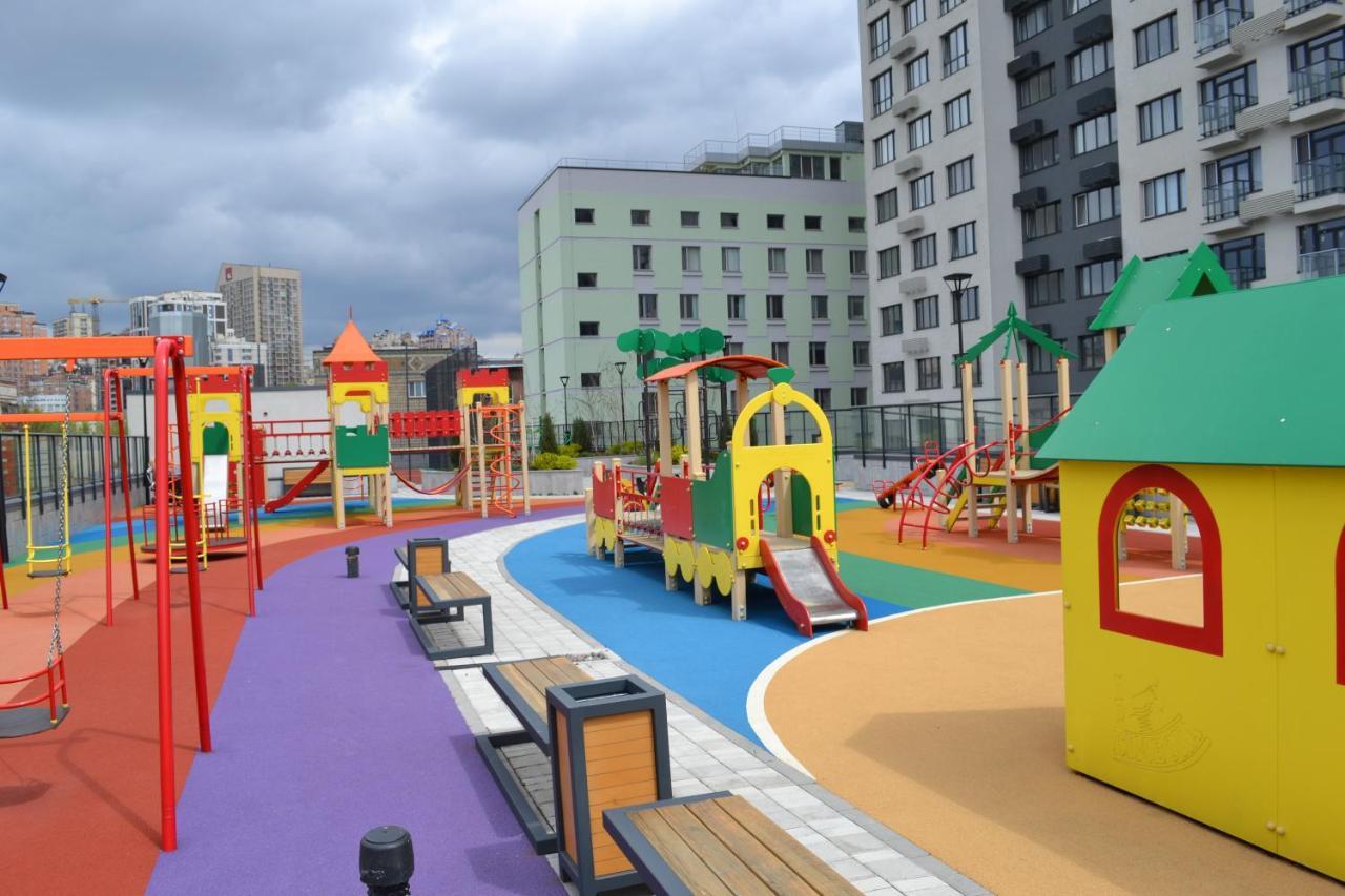 In The Sky Apartment キエフ エクステリア 写真